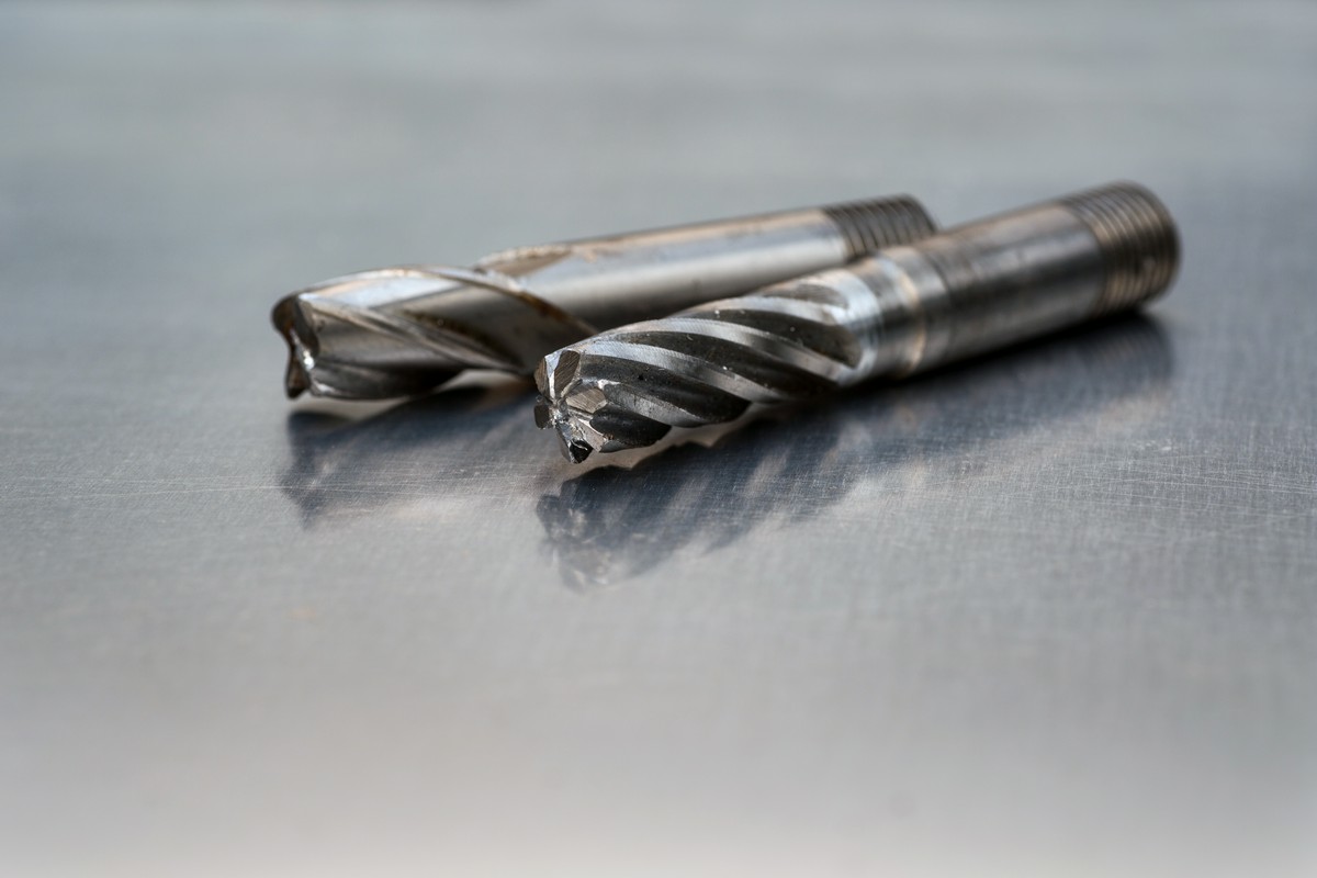 sprzedaż stali konstrukcyjnej